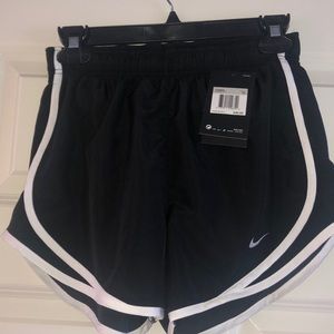 Black nike shorts
